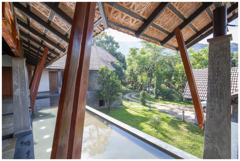 Султан-Батери: Vythiri Mist Resort
