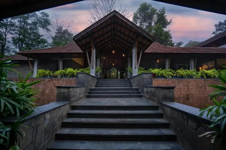 Султан-Батери: Vythiri Mist Resort
