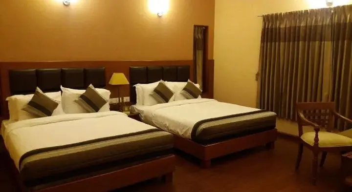 Ути: Western Valley Resorts