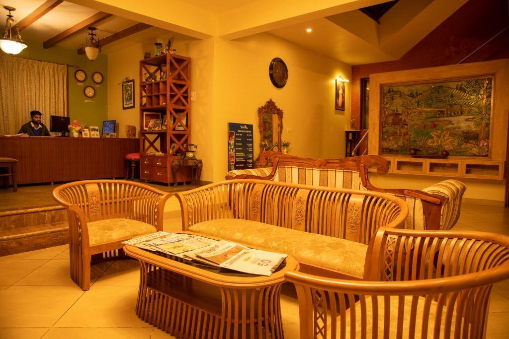 Ути: Western Valley Resorts