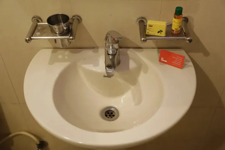 Нью-Дели: FabHotel Karol Bagh Main Market