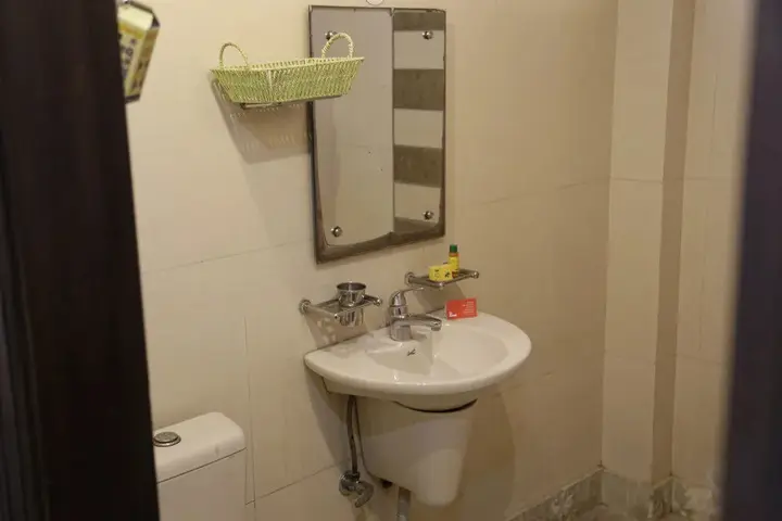 Нью-Дели: FabHotel Karol Bagh Main Market
