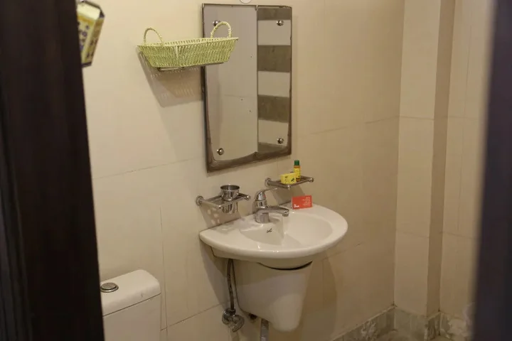 Нью-Дели: FabHotel Karol Bagh Main Market