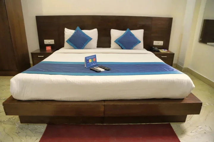 Нью-Дели: FabHotel Karol Bagh Main Market