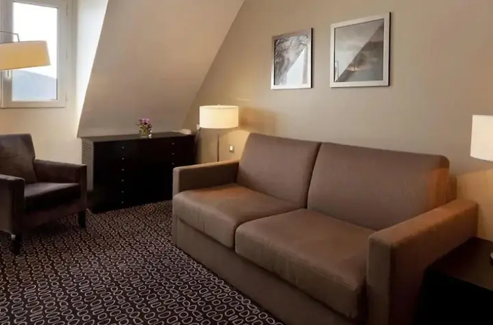 Нагпур: Hotel Asian Inn
