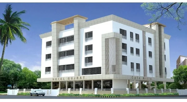 Нагпур: Hotel Gujrat