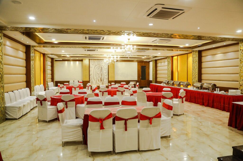 Агра: Hotel Taj Heights