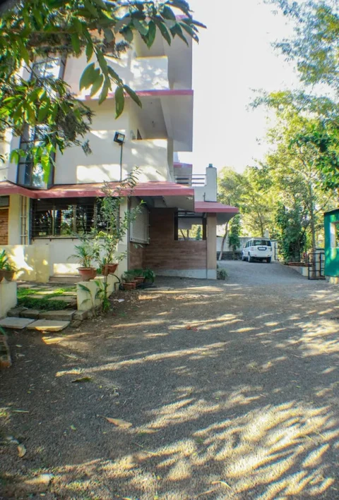 Лонавала: Rainwood  Residency