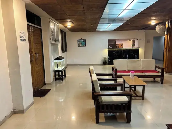 Лонавала: Rainwood Residency