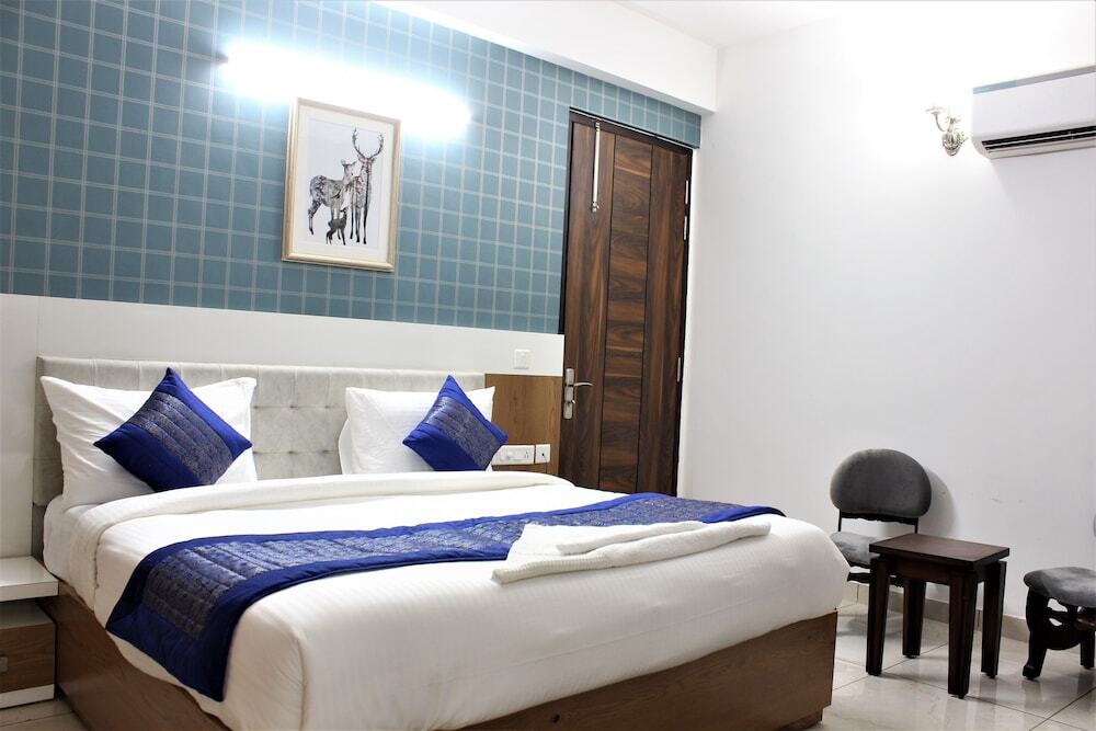 Гуруграм: Gazebo Inn & Suites