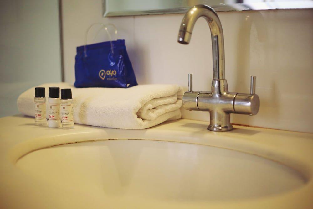 Пуна: OYO 1061 Hotel Bhairavee