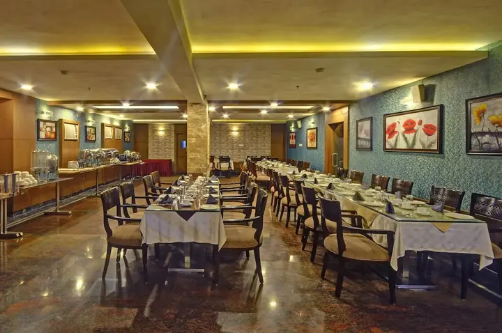 Пури: OYO Premium VIP Road