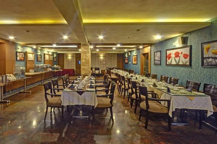 Пури: OYO Premium VIP Road