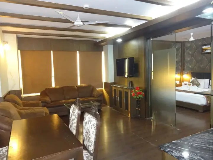 Пури: OYO Premium VIP Road