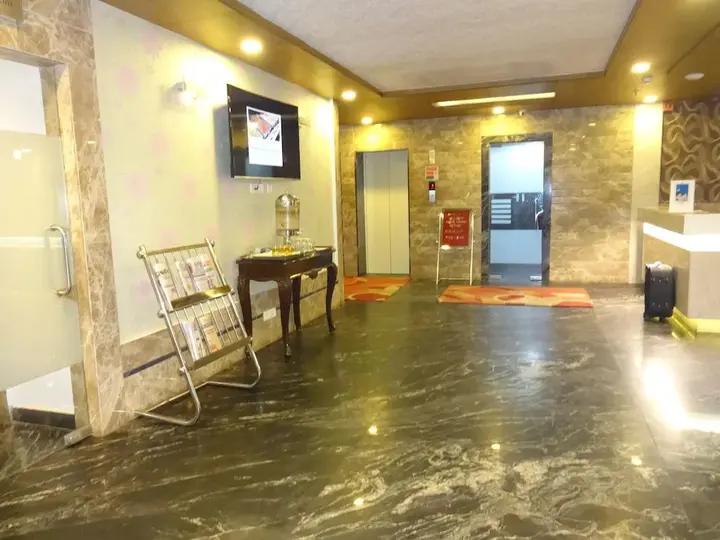 Пури: OYO Premium VIP Road
