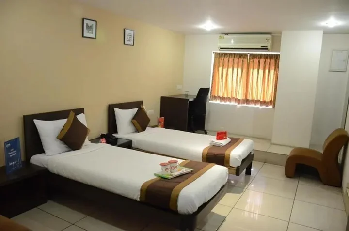 Пуна: OYO Rooms Parihar Chowk Aundh