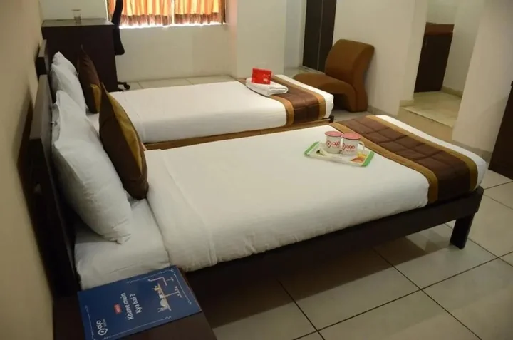 Пуна: OYO Rooms Parihar Chowk Aundh