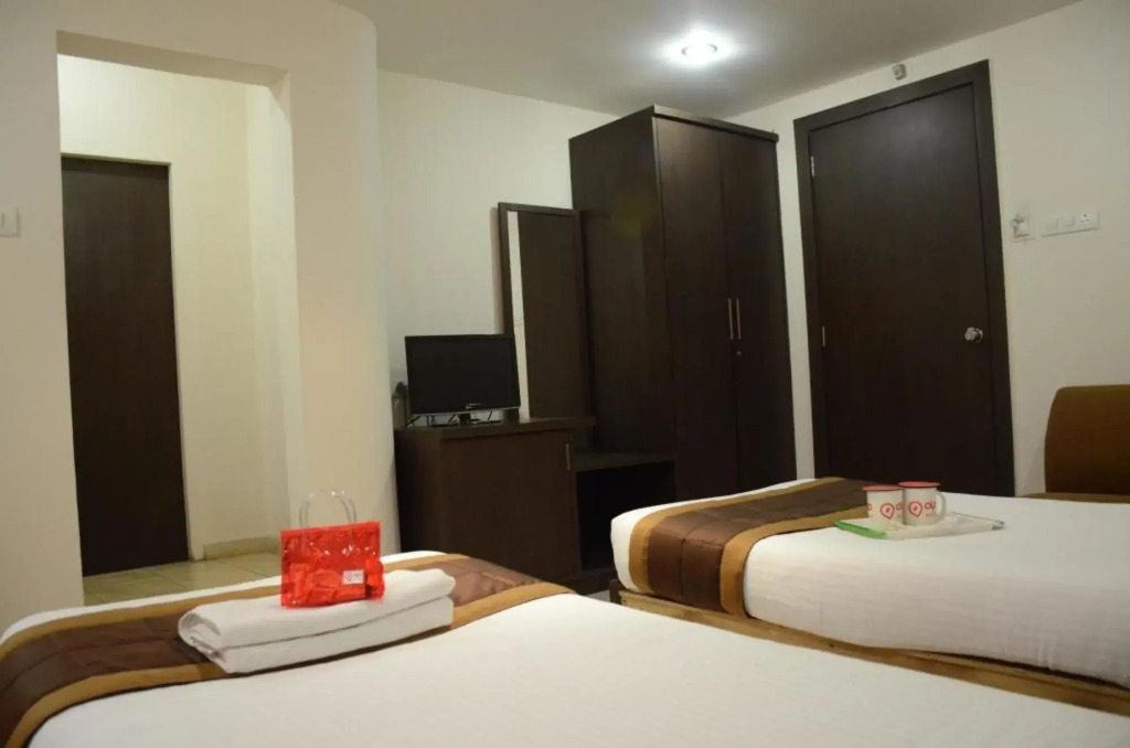 Пуна: OYO Rooms Parihar Chowk Aundh
