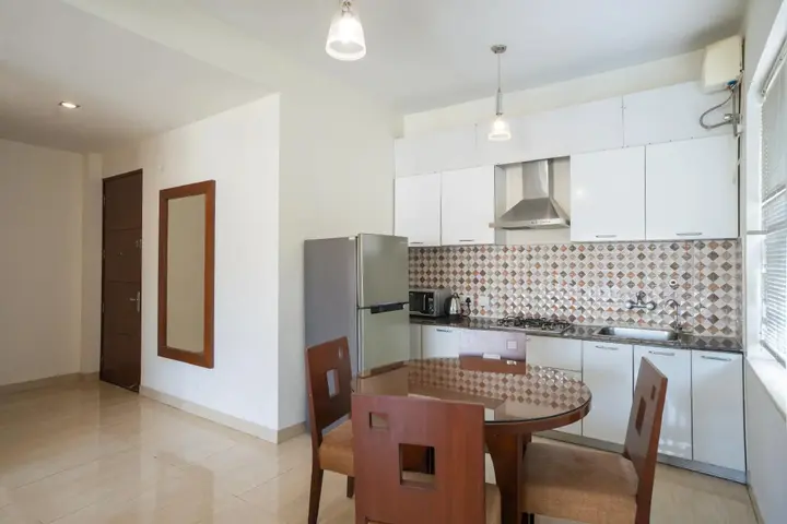 Нойда: OYO Premium Noida Amity