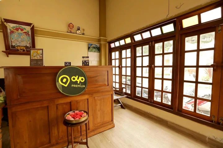 Ути: OYO Premium Heritage Stays Charing Cross