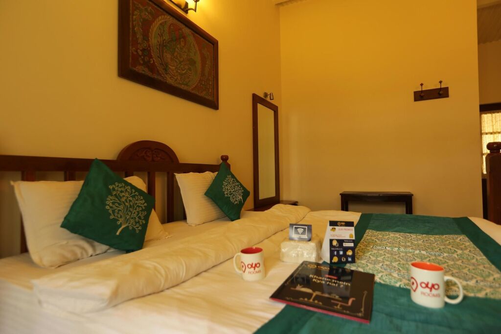 Ути: OYO Premium Heritage Stays Charing Cross