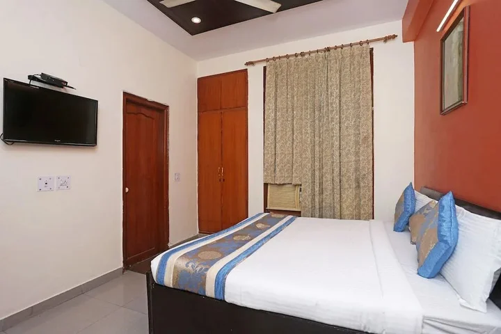 Нойда: OYO Rooms Noida Sector 61
