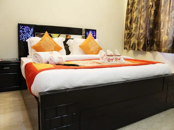 Нойда: Oyo 1450 Hotel Ashray