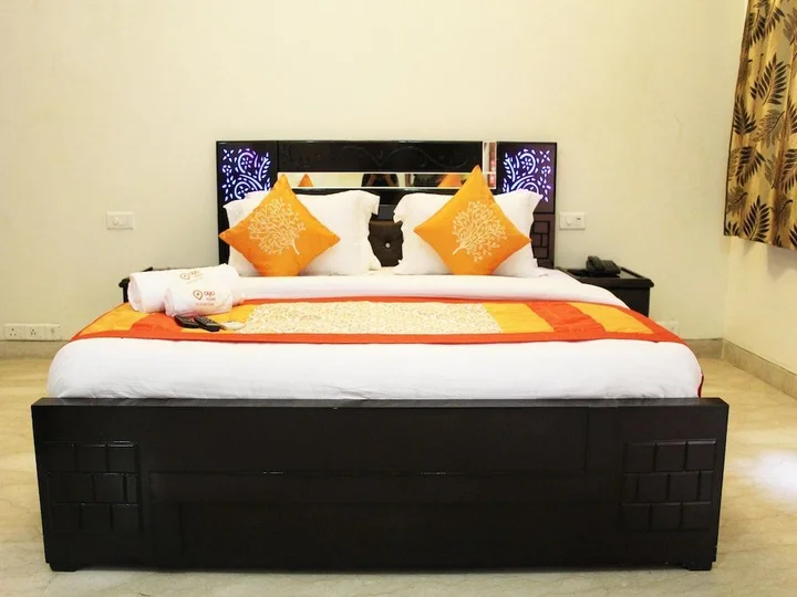 Нойда: Oyo 1450 Hotel Ashray