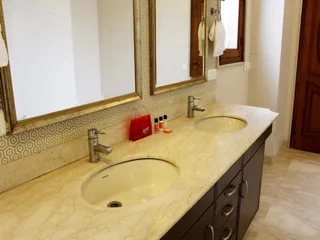 Нойда: Oyo 1450 Hotel Ashray