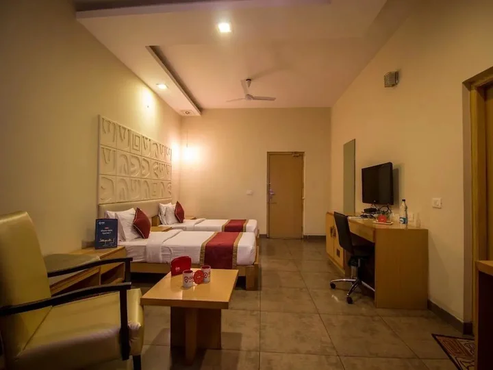 Висакхапатнам: Classic Luxury Service Apartment