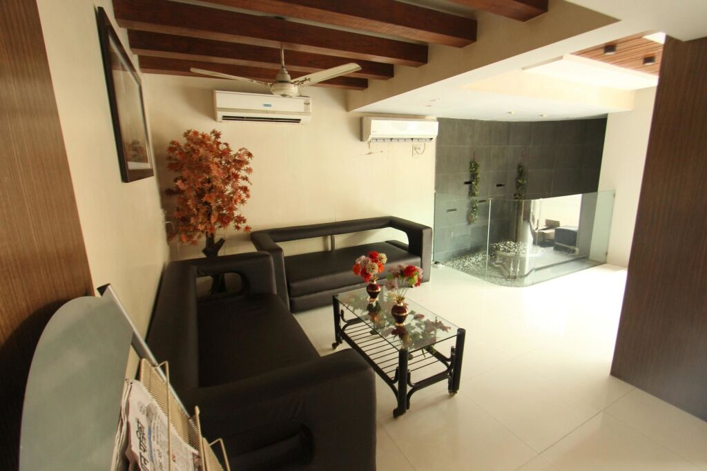 Сурат: OYO Rooms Delhi Gate