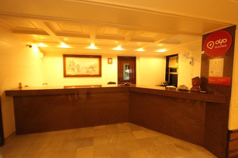 Сурат: OYO 1279 Tex Palazzo Hotel
