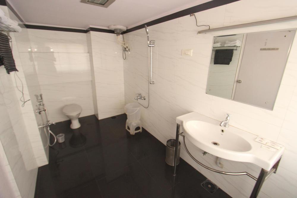Сурат: OYO 1279 Tex Palazzo Hotel