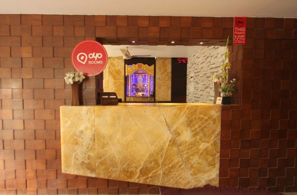 Сурат: OYO 1389 Hotel Relax Inn