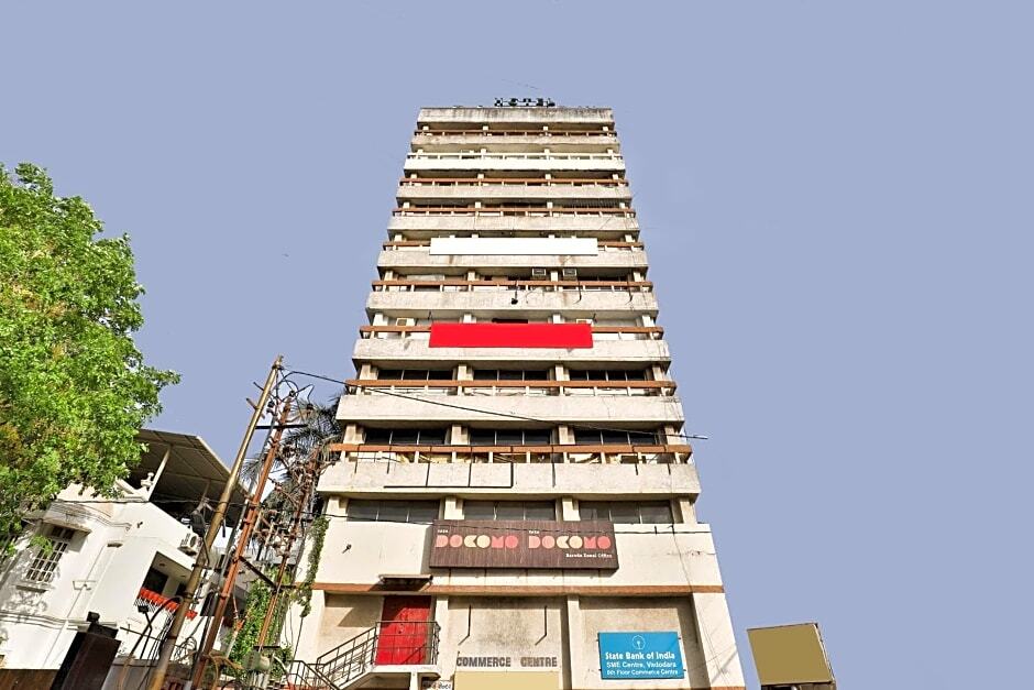 Вадодара: OYO 17117 Hotel Rainbow