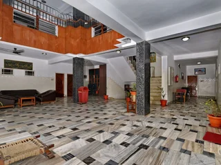Варанаси: OYO 1294 Hotel Padmini International