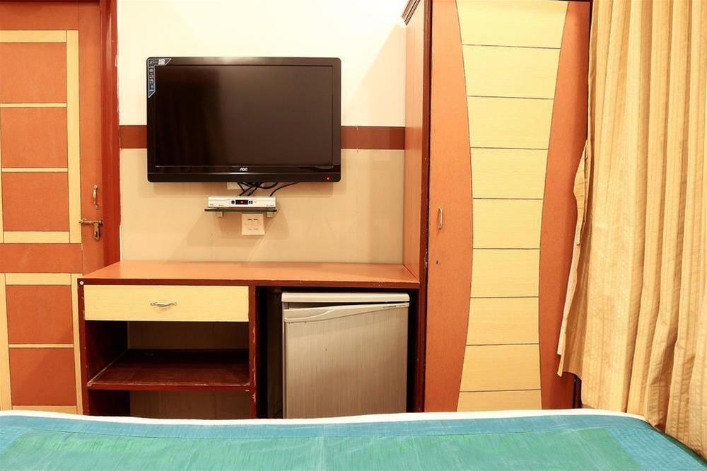 Колката: OYO Rooms Salt Lake Sector 1 Central Park
