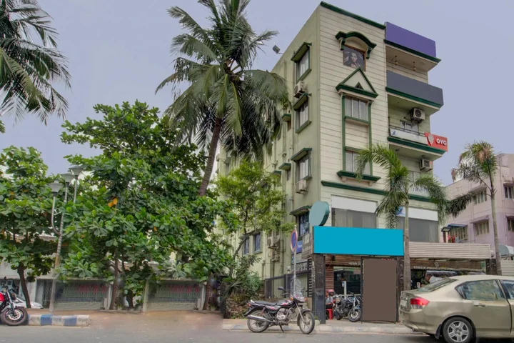 Колката: OYO Flagship 1805 Blue Orchid Corporate Inn