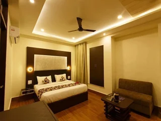 Кота: OYO Premium Kotri Circle