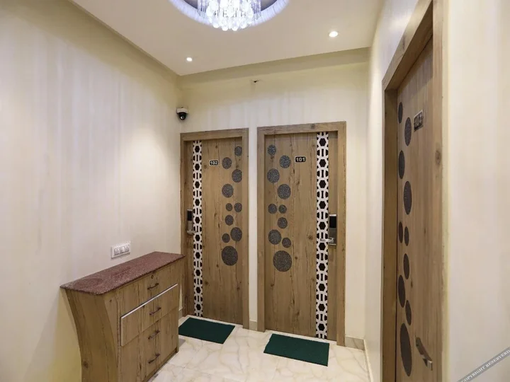 Колката: FabExpress Greenleaf Regency