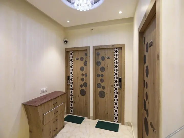 Колката: FabExpress Greenleaf Regency