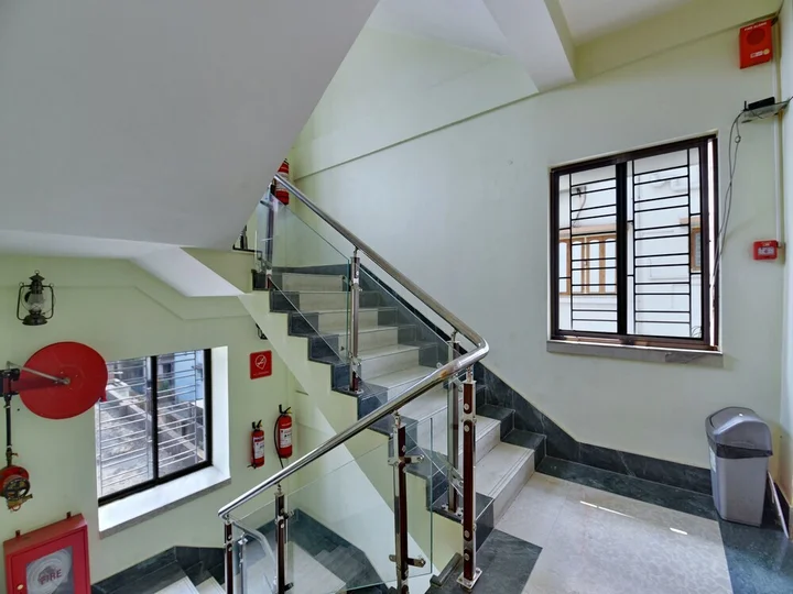 Колката: FabExpress Greenleaf Regency