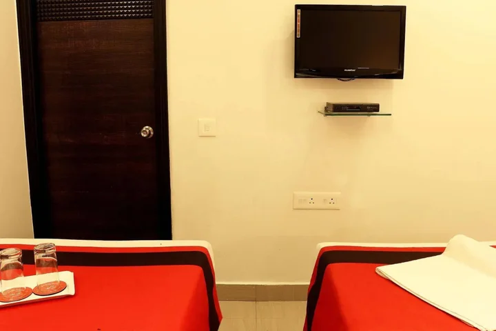 Колката: Hotel Crest Inn