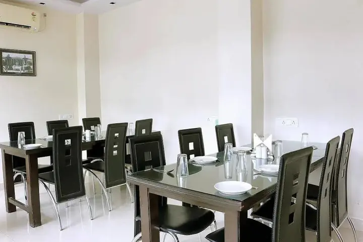 Колката: OYO 884 Hotel Sheldon