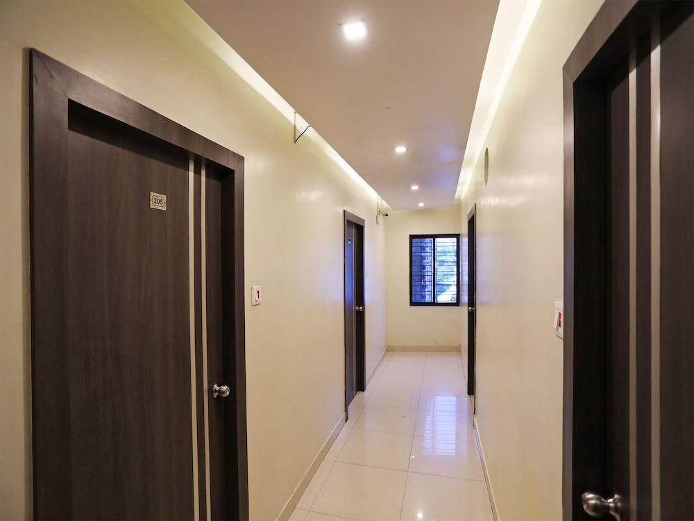 Колката: OYO 884 Hotel Sheldon