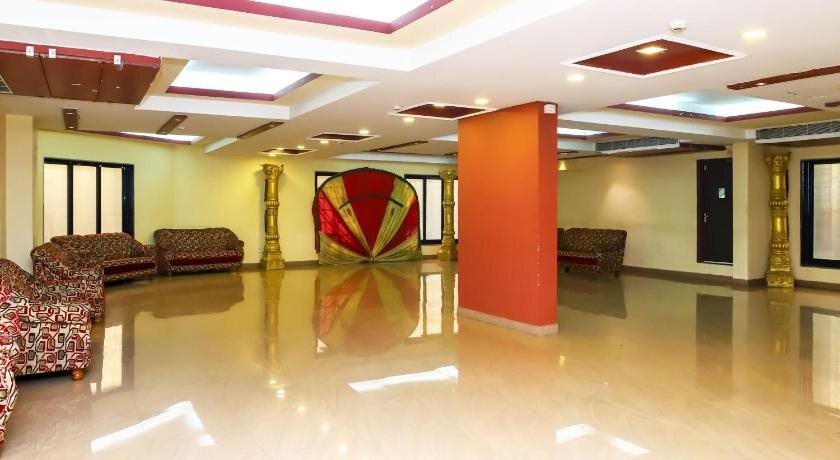 Колката: OYO Rooms Jatin Das Park Metro Station