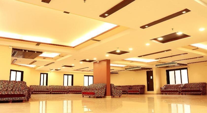 Колката: OYO Rooms Jatin Das Park Metro Station