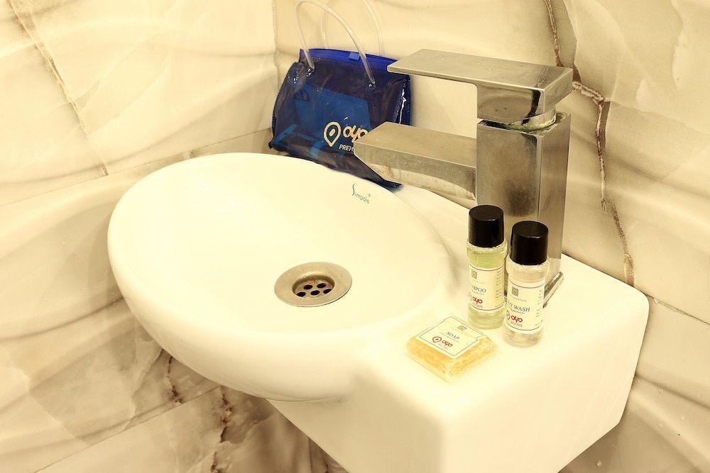 Колката: OYO 1483 Hotel Hiland Inn