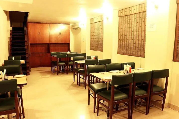 Колката: OYO 1346 Manthan Hotel
