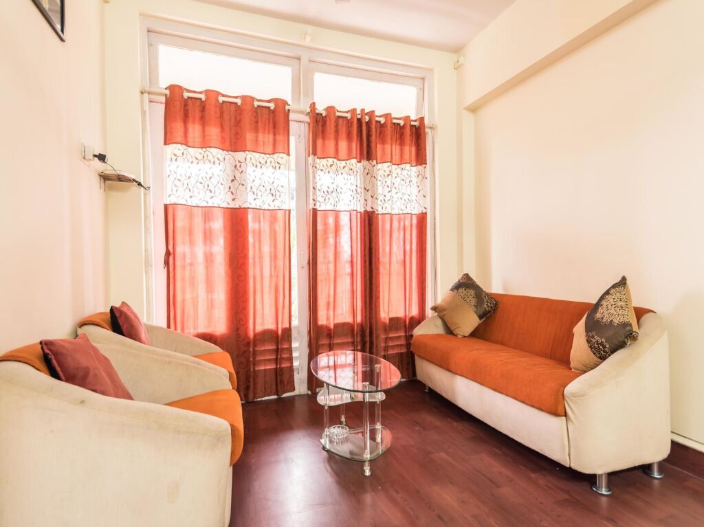 Мумбаи: OYO Apartments Malad Raheja Complex Road